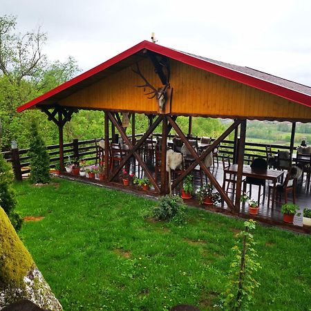 Pensiunea La Maria Lu' Sandoiu Hotel Poenari Exterior foto