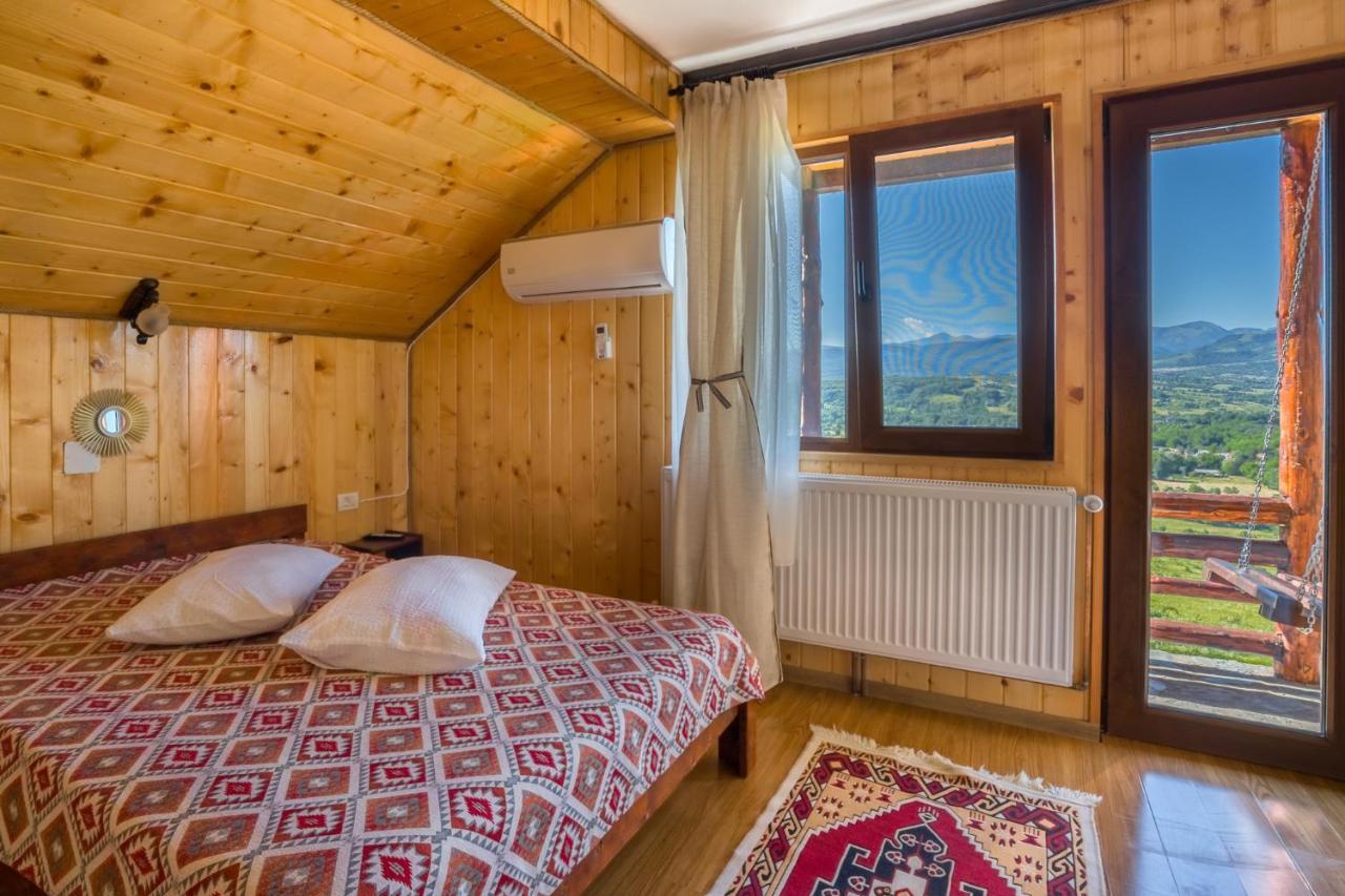 Pensiunea La Maria Lu' Sandoiu Hotel Poenari Exterior foto