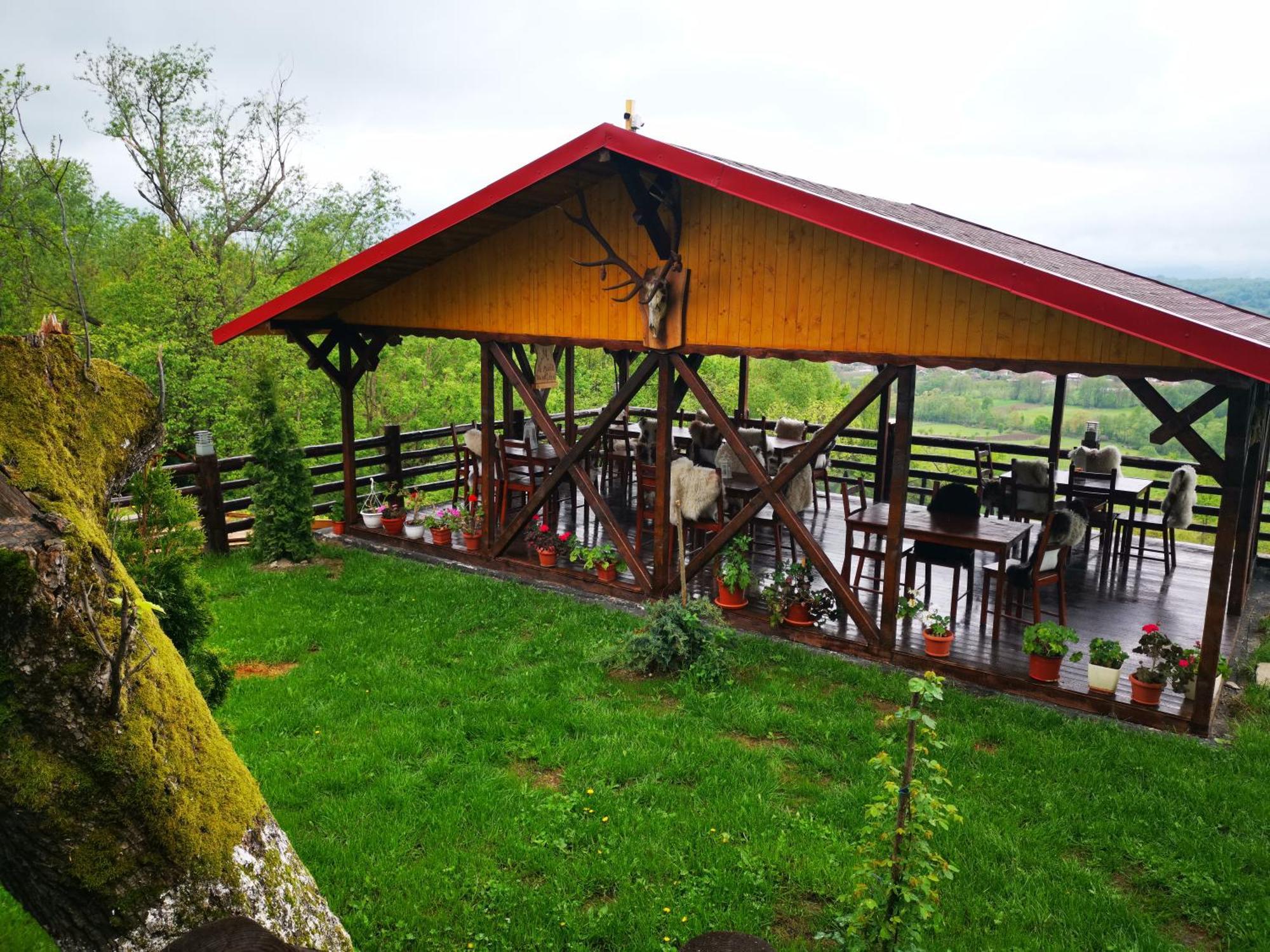 Pensiunea La Maria Lu' Sandoiu Hotel Poenari Exterior foto